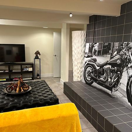 נורת וונקובר Cypress: Private Bedroom/Bathroom/Office, With Shared Pool, Hot Tub מראה חיצוני תמונה
