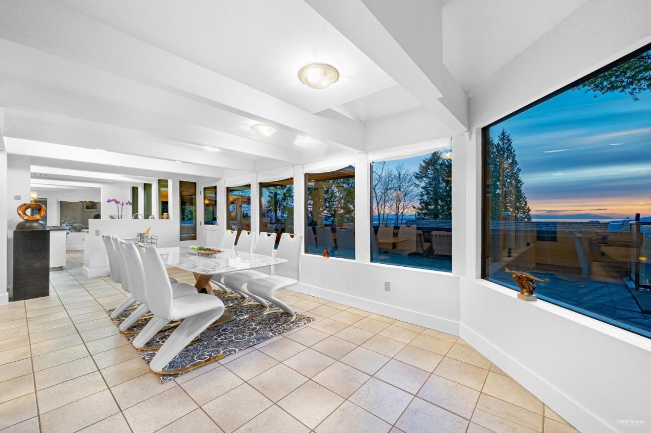 נורת וונקובר Cypress: Private Bedroom/Bathroom/Office, With Shared Pool, Hot Tub מראה חיצוני תמונה