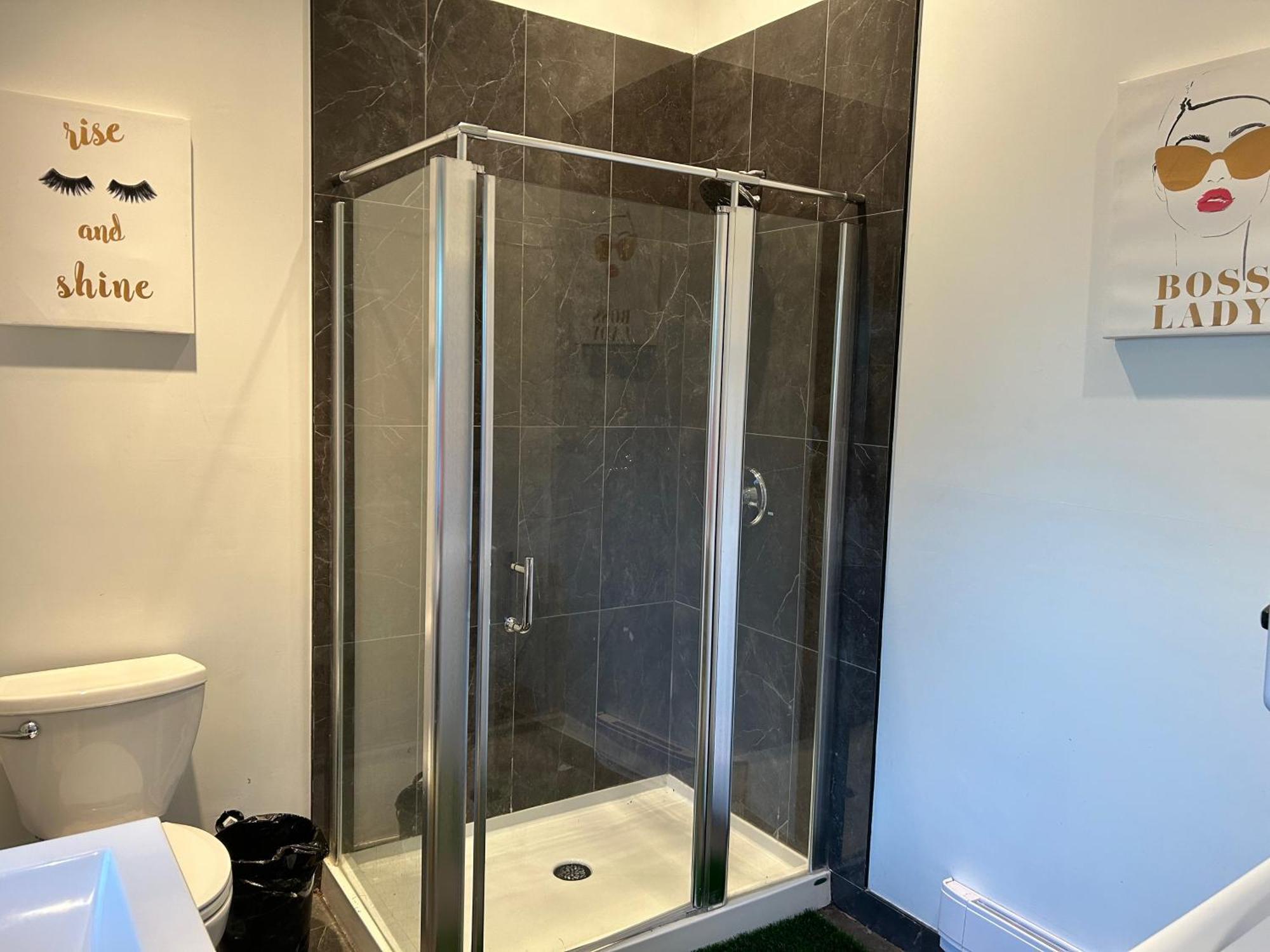 נורת וונקובר Cypress: Private Bedroom/Bathroom/Office, With Shared Pool, Hot Tub מראה חיצוני תמונה