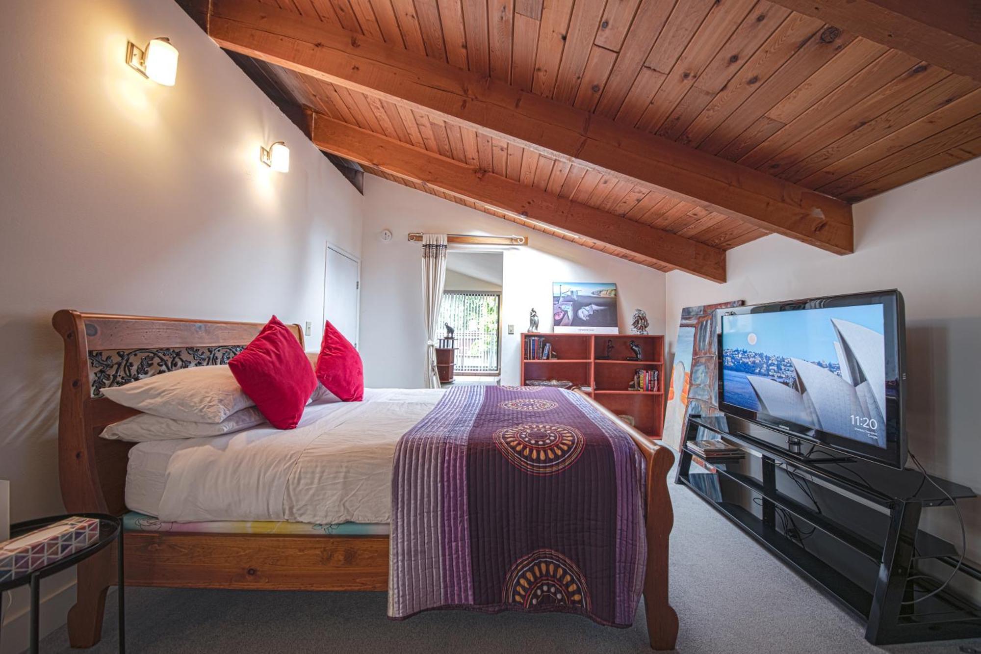 נורת וונקובר Cypress: Private Bedroom/Bathroom/Office, With Shared Pool, Hot Tub מראה חיצוני תמונה