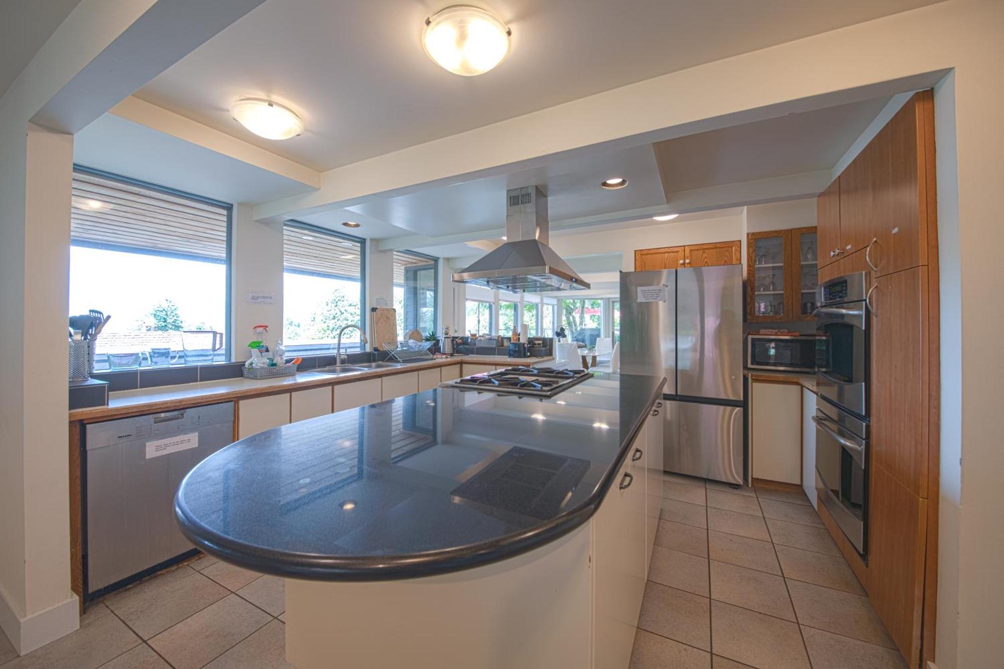נורת וונקובר Cypress: Private Bedroom/Bathroom/Office, With Shared Pool, Hot Tub מראה חיצוני תמונה